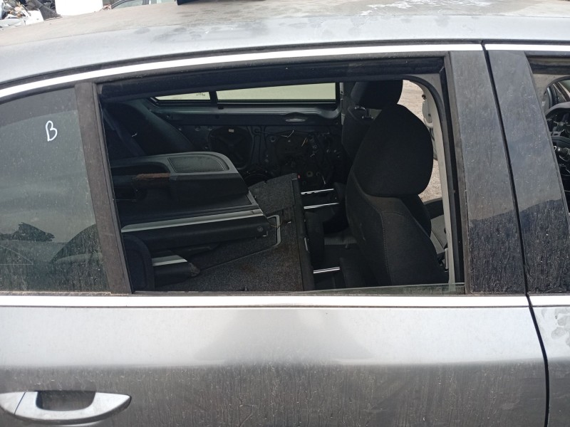 Recambio de luna trasera derecha para skoda superb ii (3t4) 2.0 tdi referencia OEM IAM 3T5845206  