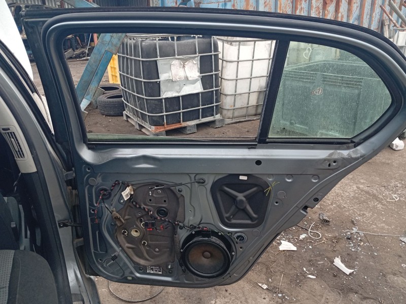 Recambio de luna trasera derecha para skoda superb ii (3t4) 2.0 tdi referencia OEM IAM 3T5845206  