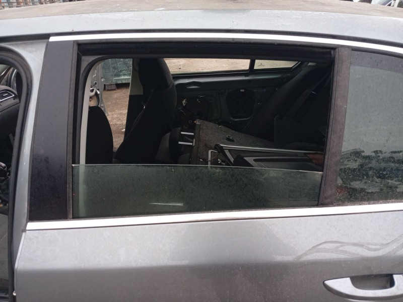 Recambio de luna trasera izquierda para skoda superb ii (3t4) 2.0 tdi referencia OEM IAM 3T5845205  