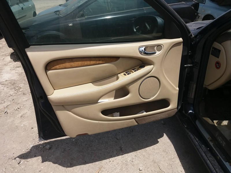 jaguar x-type 2.2 diesel cat   |   0.01 - ... | 2001 | 155 cv / 114 kw del año 2001