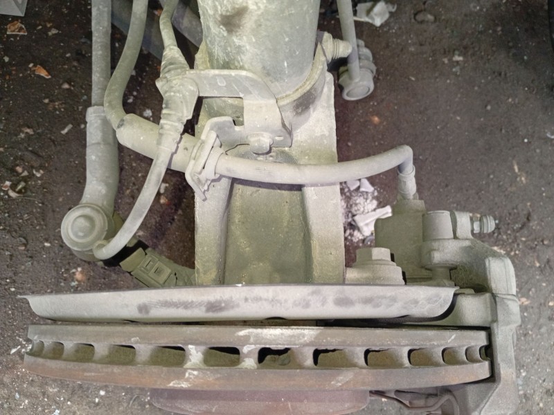 Recambio de mangueta delantera derecha para skoda superb ii (3t4) 2.0 tdi referencia OEM IAM 1K0407256AA  