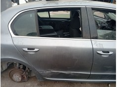 Recambio de puerta trasera derecha para skoda superb ii (3t4) 2.0 tdi referencia OEM IAM 3T5833056  