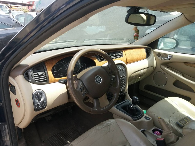 jaguar x-type 2.2 diesel cat   |   0.01 - ... | 2001 | 155 cv / 114 kw del año 2001