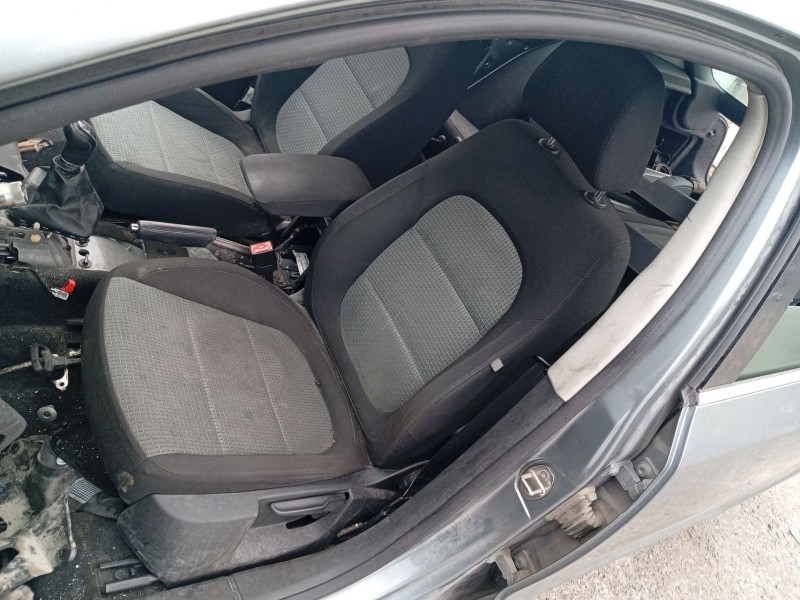 Recambio de asiento delantero izquierdo para skoda superb ii (3t4) 2.0 tdi referencia OEM IAM 6081ADI  