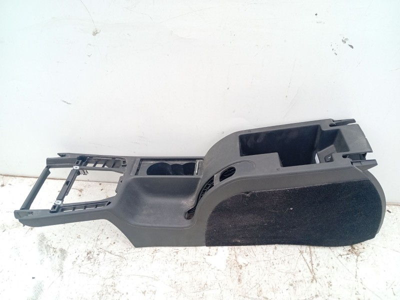Recambio de consola central para skoda superb ii (3t4) 2.0 tdi referencia OEM IAM 3T0863243 3T0863241D 