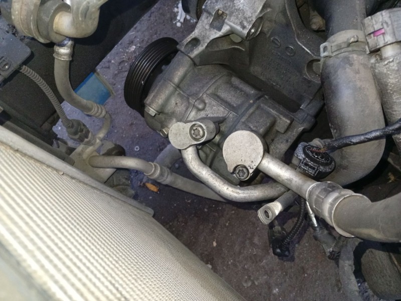 Recambio de tubos aire acondicionado para skoda superb ii (3t4) 2.0 tdi referencia OEM IAM 1K0820721BD  