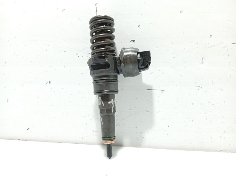 Recambio de inyector para skoda superb ii (3t4) 2.0 tdi referencia OEM IAM 038130073BQ  0414720312