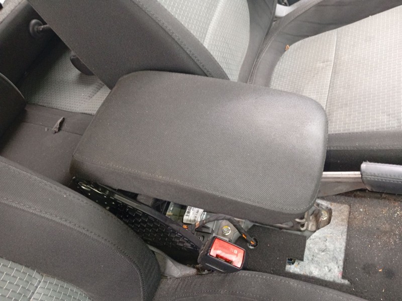 Recambio de consola central para skoda superb ii (3t4) 2.0 tdi referencia OEM IAM 3T0864207B  