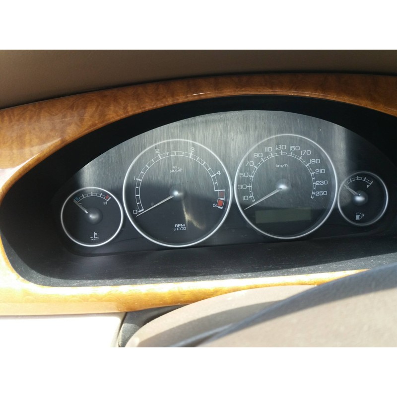 jaguar x-type 2.2 diesel cat   |   0.01 - ... | 2001 | 155 cv / 114 kw del año 2001