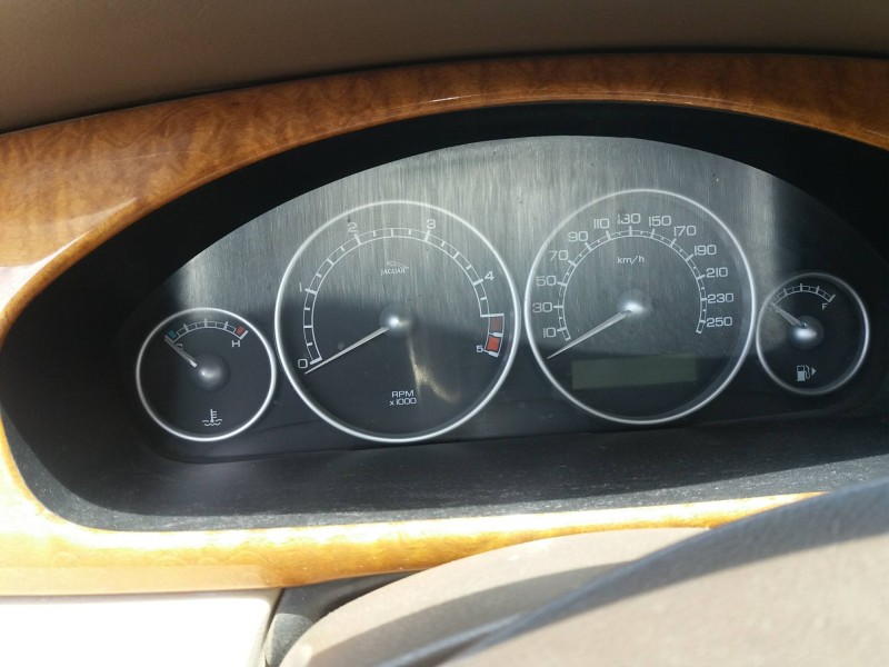 jaguar x-type 2.2 diesel cat   |   0.01 - ... | 2001 | 155 cv / 114 kw del año 2001