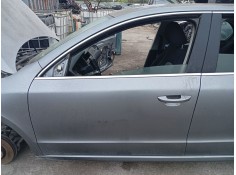 Recambio de puerta delantera izquierda para skoda superb ii (3t4) 2.0 tdi referencia OEM IAM 3T0831055  