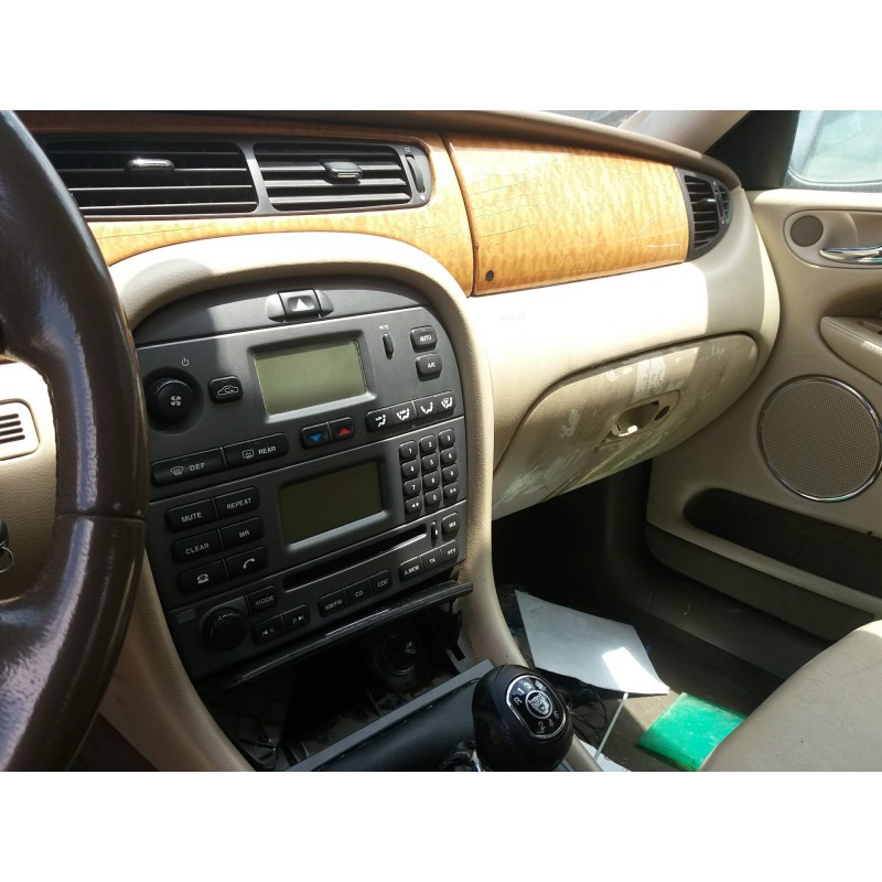 jaguar x-type 2.2 diesel cat   |   0.01 - ... | 2001 | 155 cv / 114 kw del año 2001