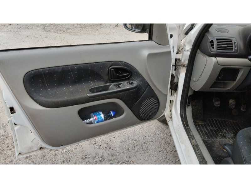 renault clio ii (bb_, cb_) del año 2003