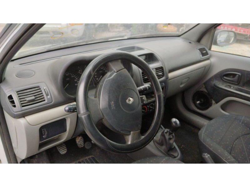 renault clio ii (bb_, cb_) del año 2003