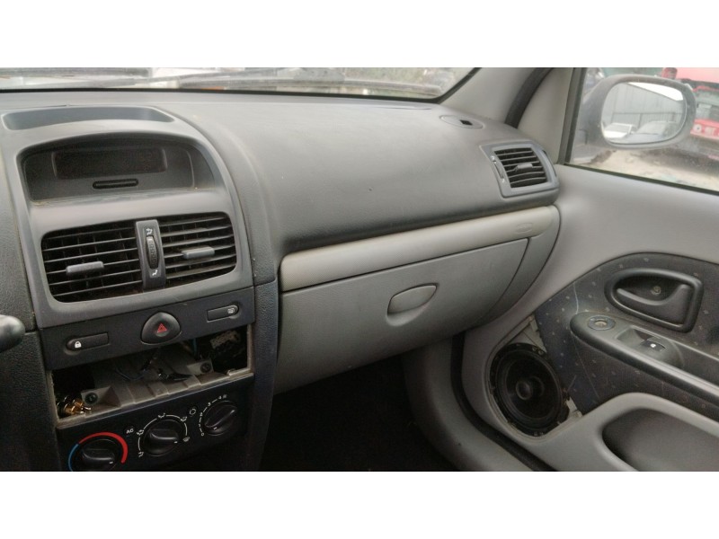 renault clio ii (bb_, cb_) del año 2003