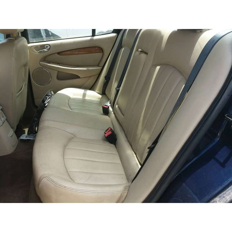 jaguar x-type 2.2 diesel cat   |   0.01 - ... | 2001 | 155 cv / 114 kw del año 2001