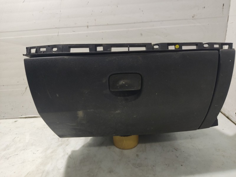 Recambio de guantera para renault clio iii 1.5 dci diesel cat referencia OEM IAM 8200407712  