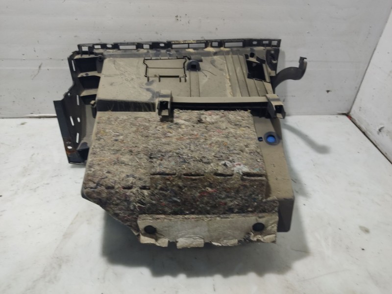 Recambio de guantera para renault clio iii 1.5 dci diesel cat referencia OEM IAM 8200407712  