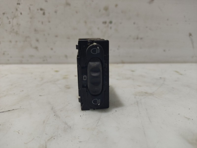 Recambio de mando luces para renault clio iii 1.5 dci diesel cat referencia OEM IAM 8200379685  