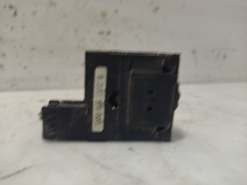 Recambio de mando luces para renault clio iii 1.5 dci diesel cat referencia OEM IAM 8200379685  