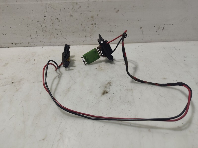 Recambio de resistencia calefaccion para renault clio iii 1.5 dci diesel cat referencia OEM IAM 7701209803  