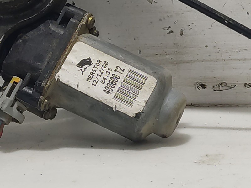 Recambio de elevalunas delantero derecho para nissan almera tino (v10) 2.2 dci referencia OEM IAM 80700BU005  