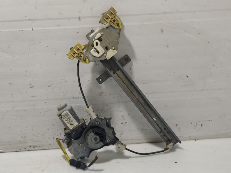 Recambio de elevalunas trasero izquierdo para nissan almera tino (v10) 2.2 dci referencia OEM IAM 82701BU005  