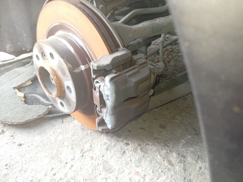 Recambio de pinza freno trasera derecha para bmw 3 (e90) 320 d referencia OEM IAM 34216768698  