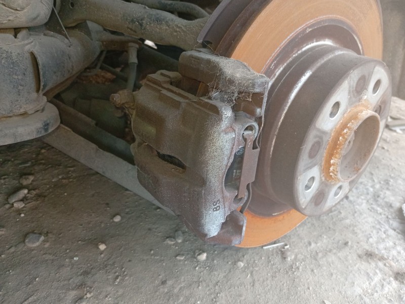 Recambio de pinza freno trasera izquierda para bmw 3 (e90) 320 d referencia OEM IAM 34216768697  