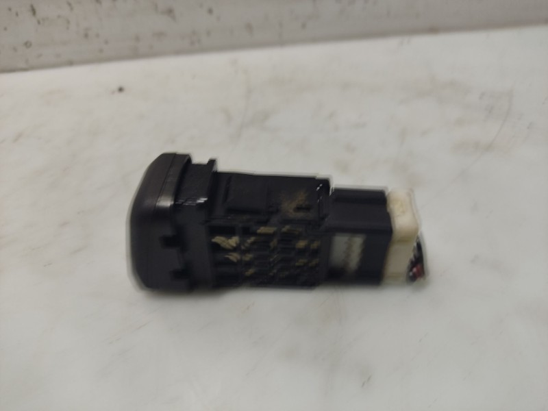 Recambio de warning para nissan almera ii hatchback (n16) 1.5 referencia OEM IAM 06016  