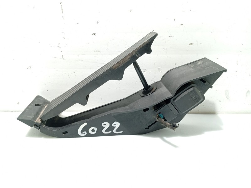 Recambio de pedal acelerador para bmw 3 (e90) 320 d referencia OEM IAM 35426766931 676693102 25916010