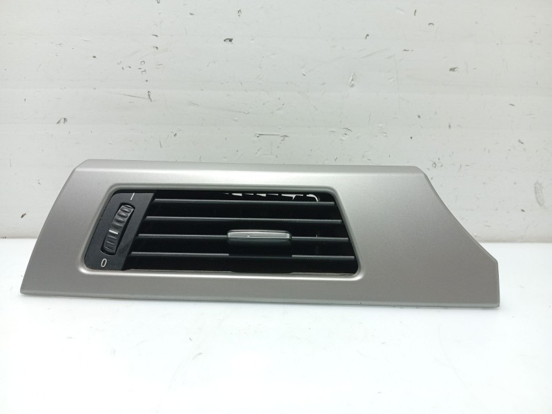 Recambio de aireador lateral izquierdo para bmw 3 (e90) 320 d referencia OEM IAM 69226330 64226922633 