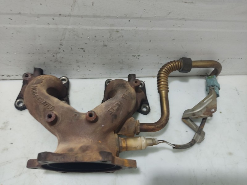 Recambio de colector escape para nissan almera ii hatchback (n16) 1.5 referencia OEM IAM 14004BM700  