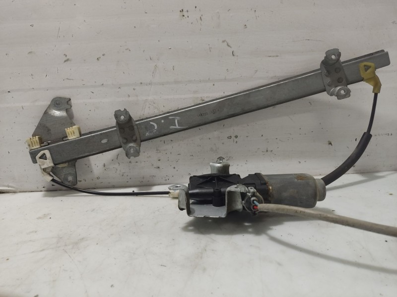 Recambio de elevalunas delantero izquierdo para nissan almera ii hatchback (n16) 1.5 referencia OEM IAM 80701BM705  