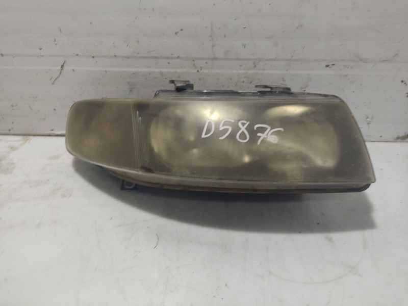 Recambio de faro derecho para seat leon (1m1) 1.9 tdi referencia OEM IAM 1M1941016  