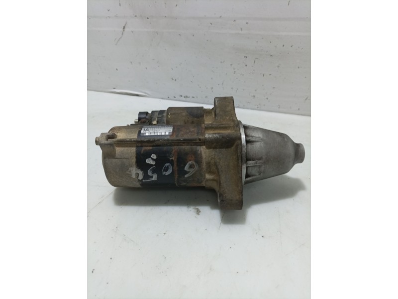 Recambio de motor arranque para kia carens 2.0 crdi ex monovolumen referencia OEM IAM   