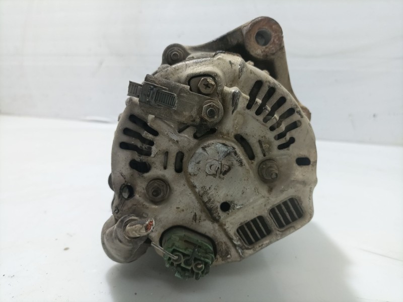 Recambio de alternador para kia carens 2.0 crdi ex monovolumen referencia OEM IAM   