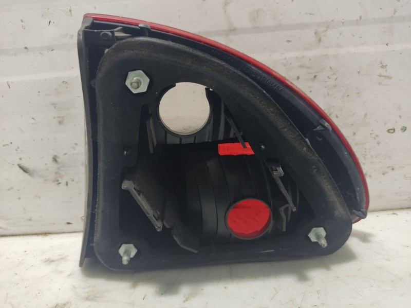 Recambio de piloto trasero izquierdo para seat leon (1m1) 1.9 tdi referencia OEM IAM 1M694511101C  