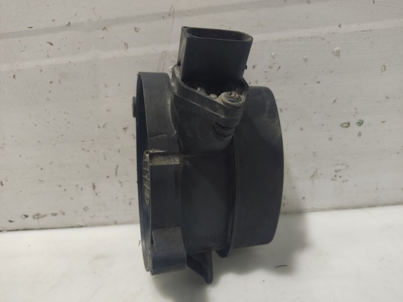 Recambio de caudalimetro para bmw serie 3 berlina (e46) referencia OEM IAM 77870760  0928400468