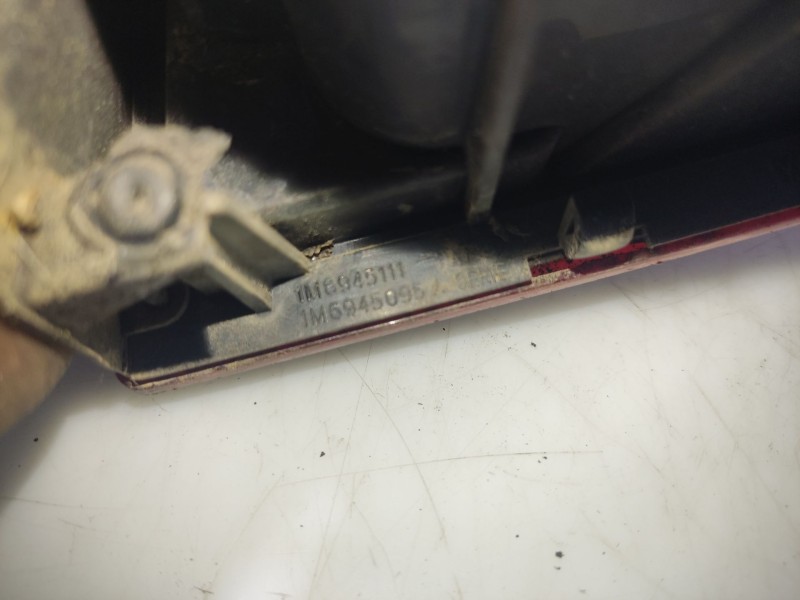 Recambio de piloto trasero izquierdo para seat leon (1m1) 1.9 tdi referencia OEM IAM 1M694511101C  