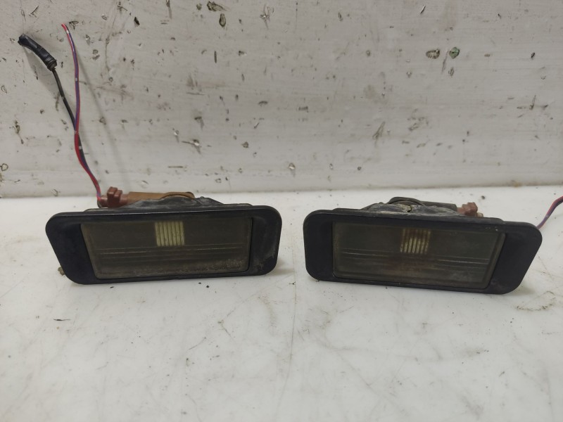 Recambio de piloto matricula para nissan almera ii hatchback (n16) 1.5 referencia OEM IAM 26510BM400  