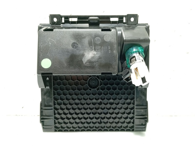 Recambio de cenicero para skoda superb ii (3t4) 2.0 tdi referencia OEM IAM 3T0857962B 3T0863077B 
