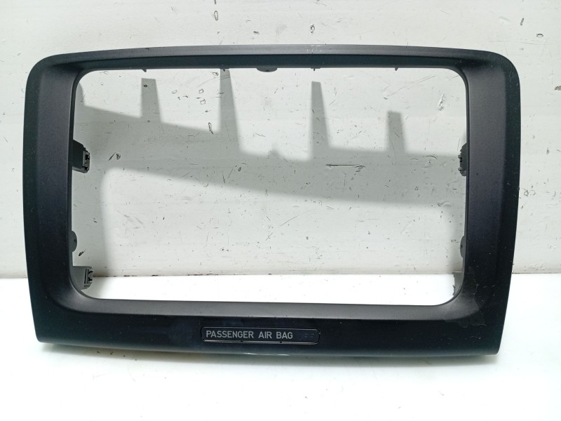 Recambio de moldura para skoda superb ii (3t4) 2.0 tdi referencia OEM IAM 3T0858069  JCI1501835