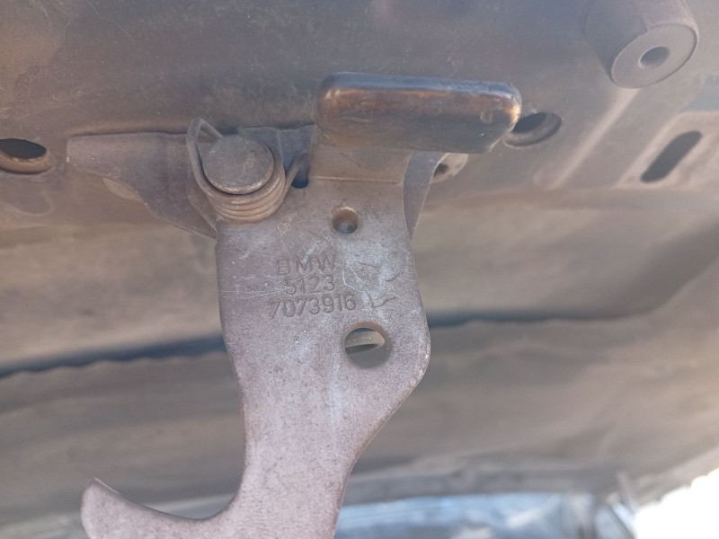 Recambio de cerradura capot para bmw 3 (e90) 320 d referencia OEM IAM 51237073916  