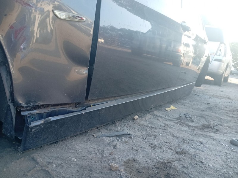 Recambio de faldon lateral para bmw 3 (e90) 320 d referencia OEM IAM 51772147271  