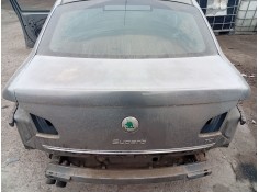 Recambio de porton trasero para skoda superb ii (3t4) 2.0 tdi referencia OEM IAM 3T5827025A  