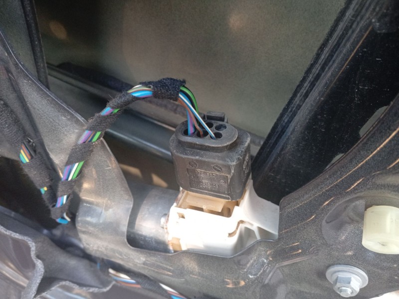 Recambio de motor elevalunas delantero derecho para bmw 3 (e90) 320 d referencia OEM IAM 67626927028  