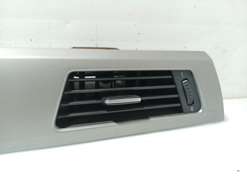 Recambio de moldura para bmw 3 (e90) 320 d referencia OEM IAM 7132845 6924082A 69226340