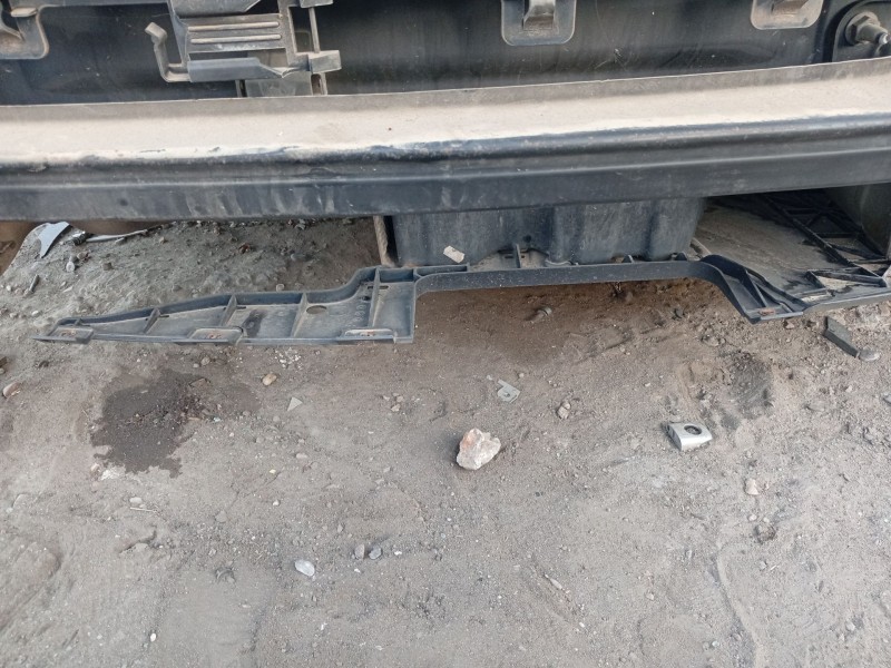 Recambio de soporte paragolpes trasero para bmw 3 (e90) 320 d referencia OEM IAM 51127163847  