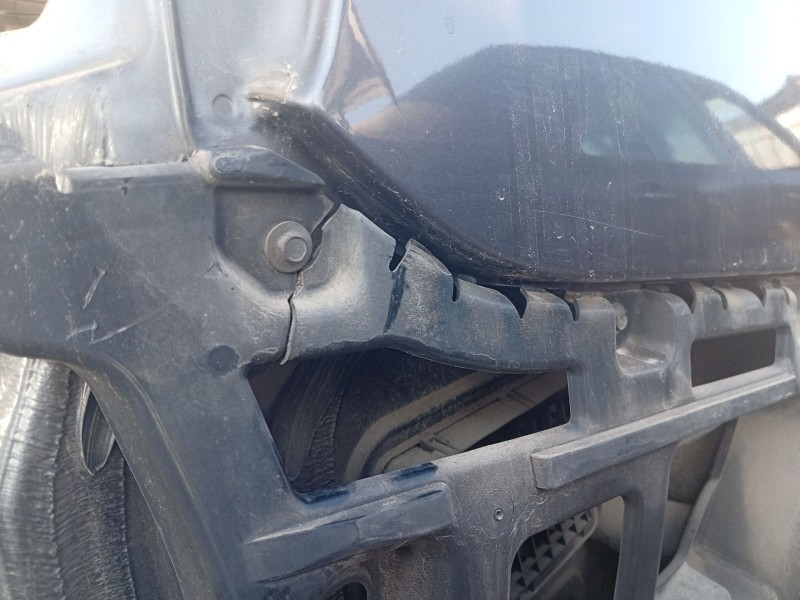 Recambio de soporte paragolpes trasero derecho para bmw 3 (e90) 320 d referencia OEM IAM 51127058520  